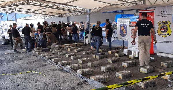 La Nación / Aduanas analiza exigir que puertos privados escaneen contenedores
