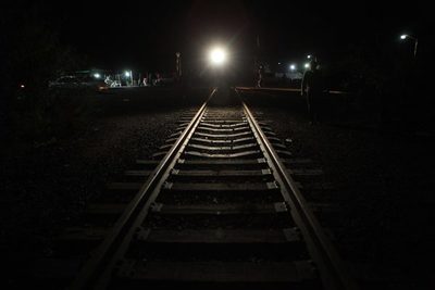 Campesinos desbloquean tren en norte de México tras acuerdo de agua con EEUU - MarketData