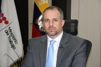 Ecuador mejora en empleo aunque sin reformas no habrá progreso, dice ministro - MarketData