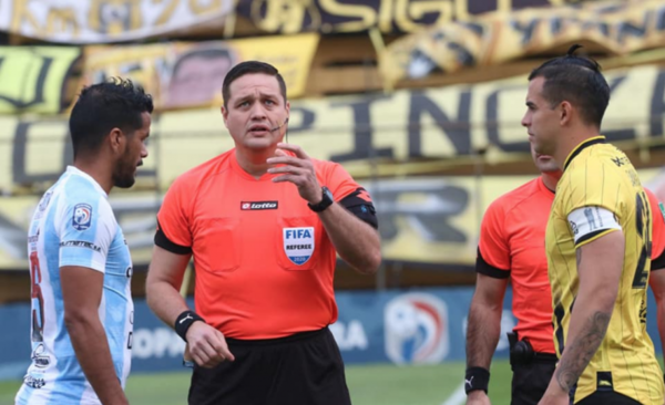 HOY / Dos paraguayos figuran en lista de árbitros para la Sudamericana