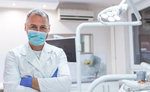 Se desdibuja sonrisa de clínicas odontológicas