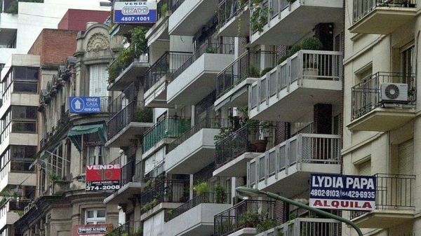 Venta de inmuebles en Buenos Aires arrastra caída de 24%
