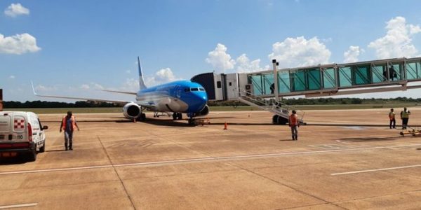 Puerto Iguazú vuelve a recibir vuelos luego de 7 meses - Noticde.com