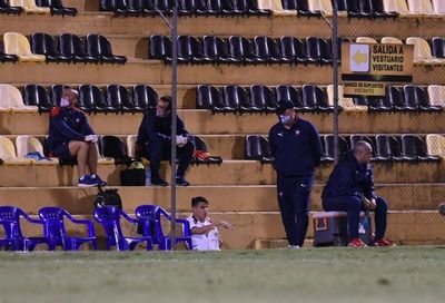 “Preocupa la lesión de Espínola y Arzamendia también por la selección” - Cerro Porteño - ABC Color