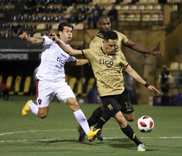 Guaraní y Cerro Porteño cierran la segunda fecha con emotivo empate