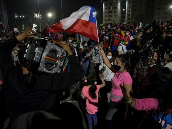 Participación en plebiscito chileno marcó récord histórico pese a la pandemia