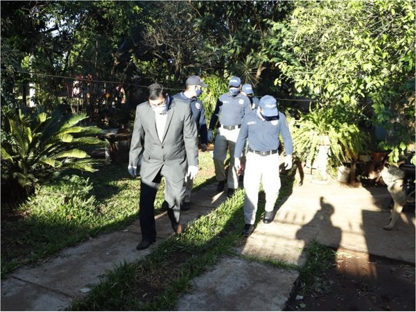 Ofrecía a adolescente "diamantes" de videojuego a cambio de fotos íntimas