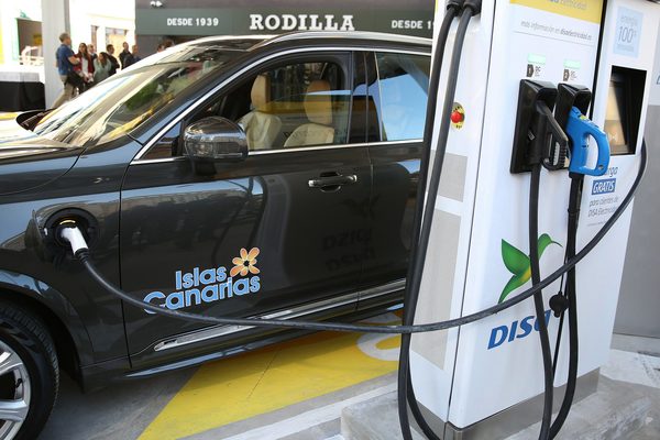 La española DISA llega a Uruguay para medirse con el gigante estatal Ancap - MarketData