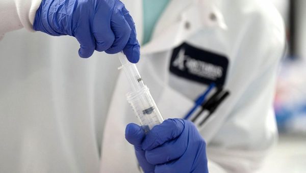 La vacuna de Oxford provoca una fuerte respuesta inmune