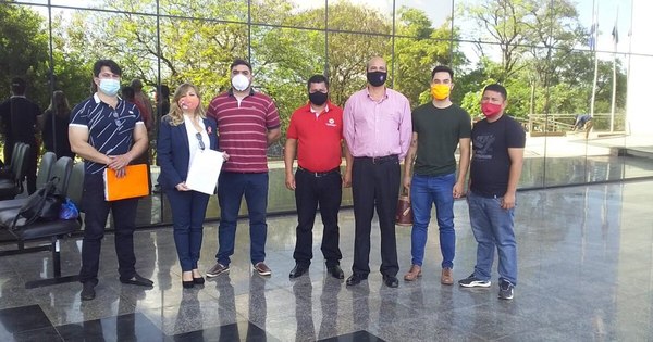 La Nación / Piden la pérdida de investidura del diputado Miguel Cuevas