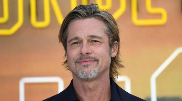 HOY / Brad Pitt respalda a Joe Biden en un nuevo anuncio de campaña