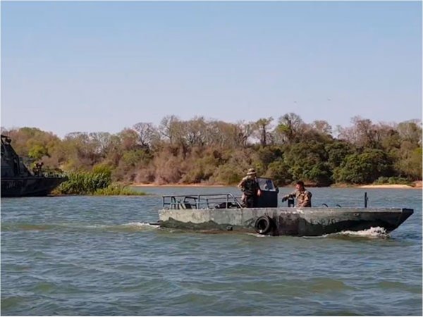 A balazos "espantan" a pescadores paraguayos de aguas argentinas