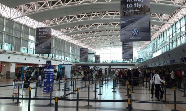 Argentina abre dos vías de acceso para extranjeros a partir del 30 de Octubre