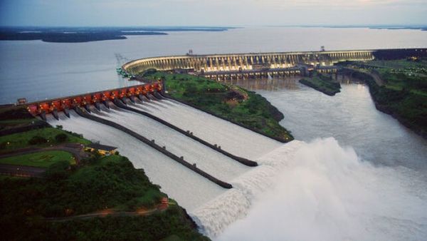 La Central Hidroeléctrica de Itaipu cumple 36 años generando energía para el desarrollo