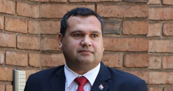 La Nación / “En tiempos de pandemia el ciudadano necesita de la mano del Estado”, dice Maidana