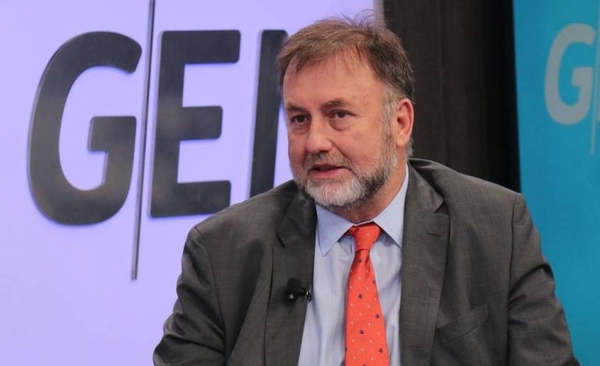 HOY / Benigno López oficializa su renuncia como ministro de Hacienda
