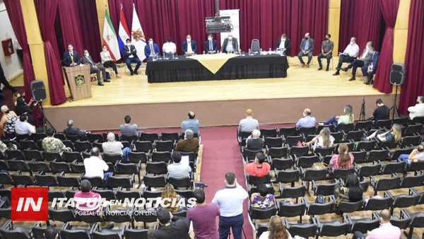 «VINIERON DE PASEO, Y A QUERER ESCUCHAR ALABANZAS HACIA EL GOBIERNO» REFIERE MESITERO