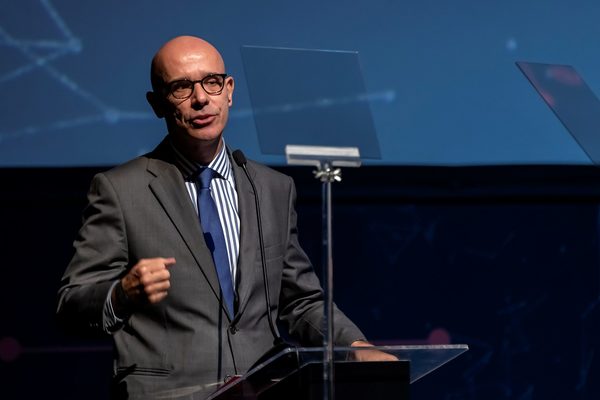 Santander ve una recuperación de Brasil y espera un mayor compromiso fiscal - MarketData