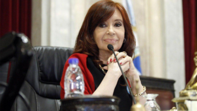 Kirchner pide pacto para resolver crisis cambiaria del país