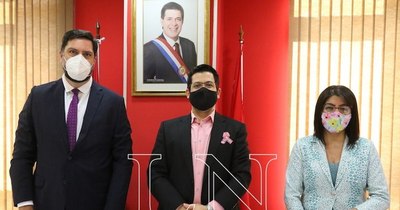 La Nación / Reconstrucción mamaria gratuita tras mastectomía