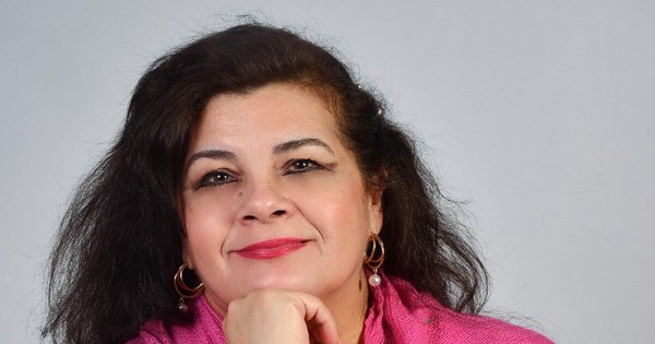 La Nación / Milia Gayoso Manzur: “Escribí mi primer texto a los nueve años”