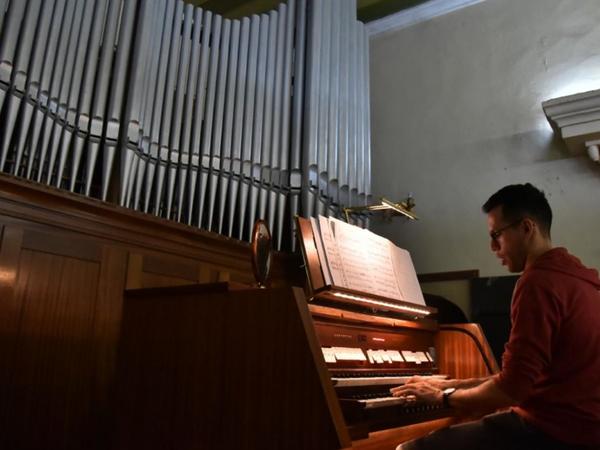 Órgano de tubos de la Catedral suena en noche de concierto