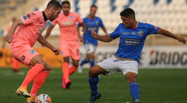 Bolívar cae sin Fidencio Oviedo ante Audax Italiano