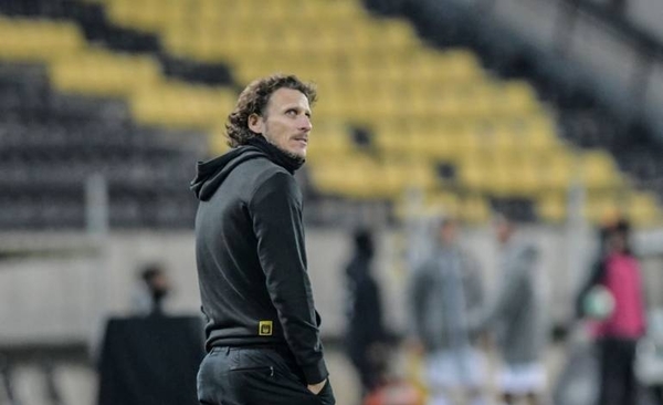 HOY / Forlán no sabe si lo despidieron por algo personal o profesional
