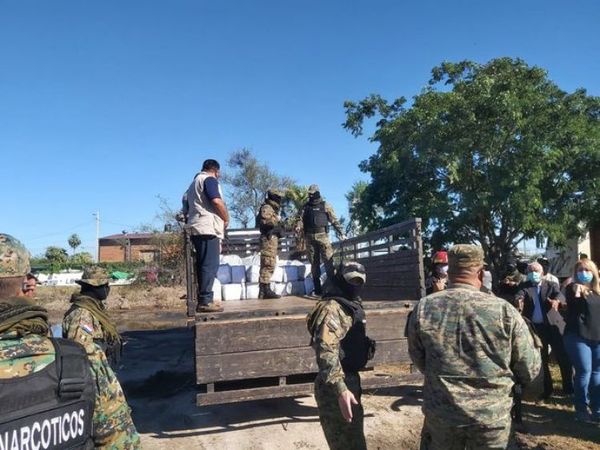 Se preparan para quemar la cocaína incautada y prevén más allanamientos hoy