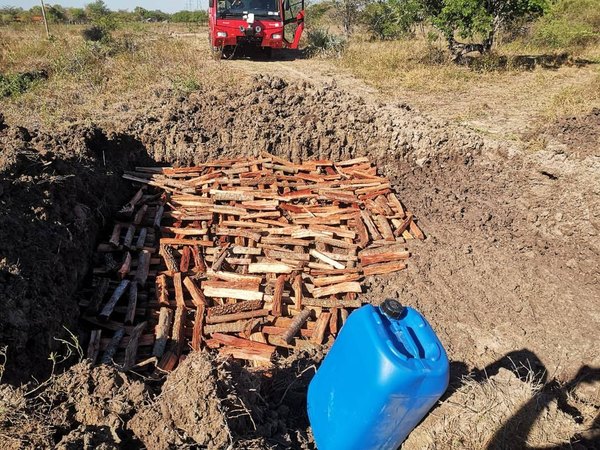 Crónica / Queman histórica carga de droga en Paraguay