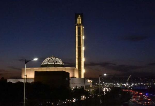 Argel inaugura su Gran Mezquita, la más monumental de África