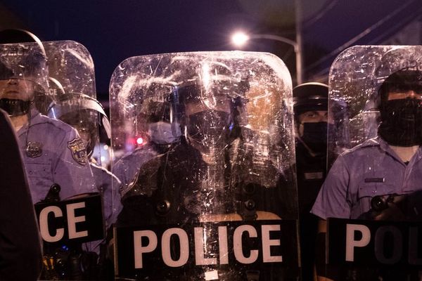Violencia en Filadelfia tras muerte de hombre negro abatido por policía - Mundo - ABC Color