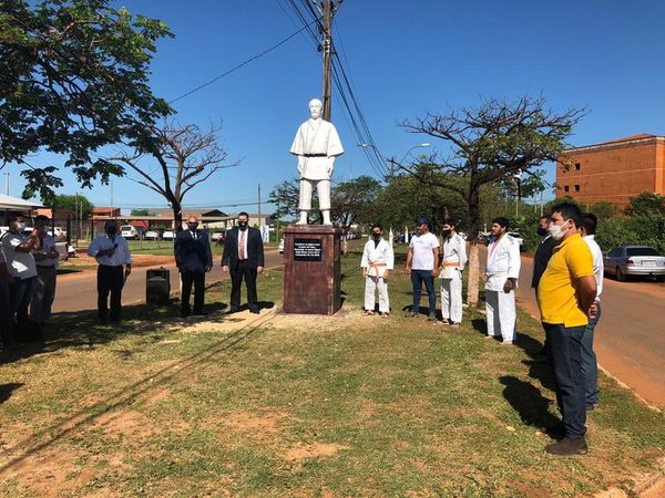 Rinden homenaje a fundador del Judo en Concepción - Nacionales - ABC Color