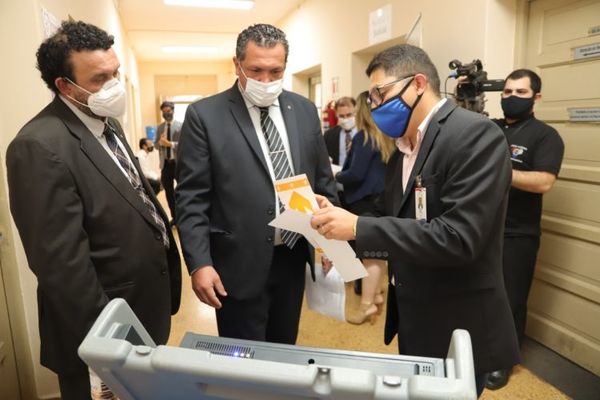 Juan Sosa Bareiro inscribió su candidatura para el Consejo de la Magistratura