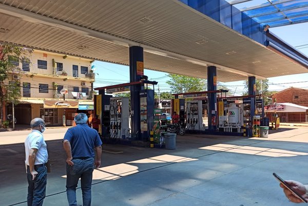 Propietario de estación de Petropar aclara que carga de agua fue por accidente