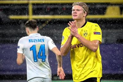 Lazio lidera y el Dortmund conquista su primera victoria