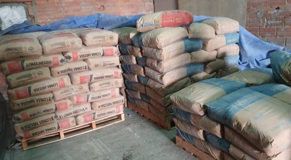 Incautan casi 50 toneladas de cemento de contrabando