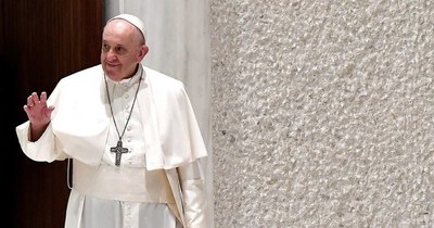 La Nación / Papa celebrará sin fieles la misa por los difuntos