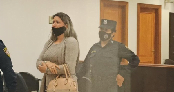 Imputan a dos policías por supuesta liberación de la brasileña condenada por narcotráfico - Noticiero Paraguay