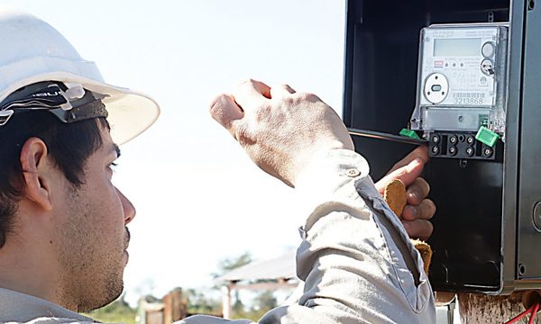 Buscan impedir cortes masivos de luz y agua en Diputados