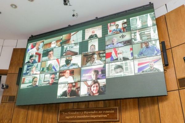 Senadores piden sesión extra para tratar polémica ley de insolvencia