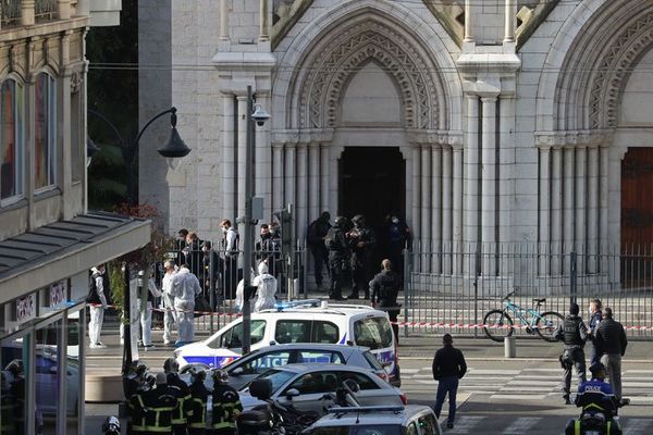 Dos muertos y un herido muy grave en un ataque en la ciudad francesa de Niza - Mundo - ABC Color