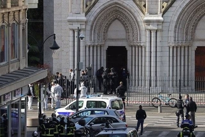 HOY / Ataque terrorista en Francia: tres muertos en una iglesia en Niza