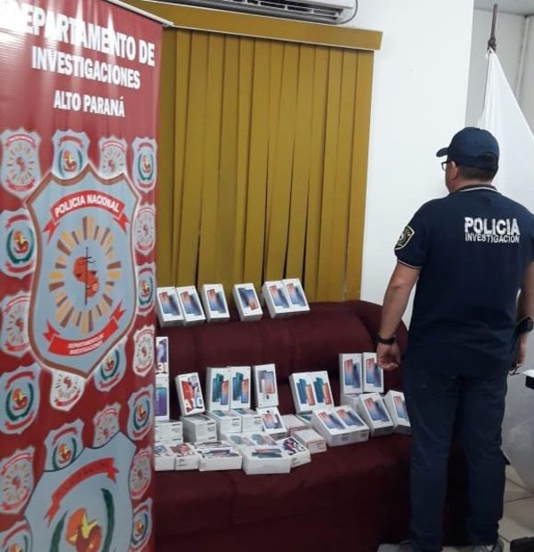 Recuperan más de 50 celulares robados