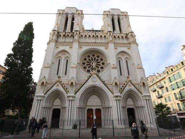 Tres muertos en atentado terrorista en una catedral de Francia