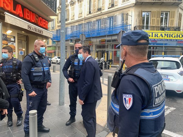 Se reporta un ataque con cuchillo en la ciudad francesa de Niza | .::Agencia IP::.