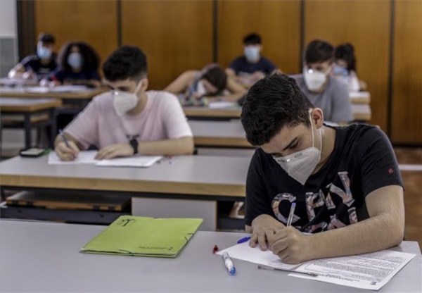 Presentan amparo para evitar vuelta a clases