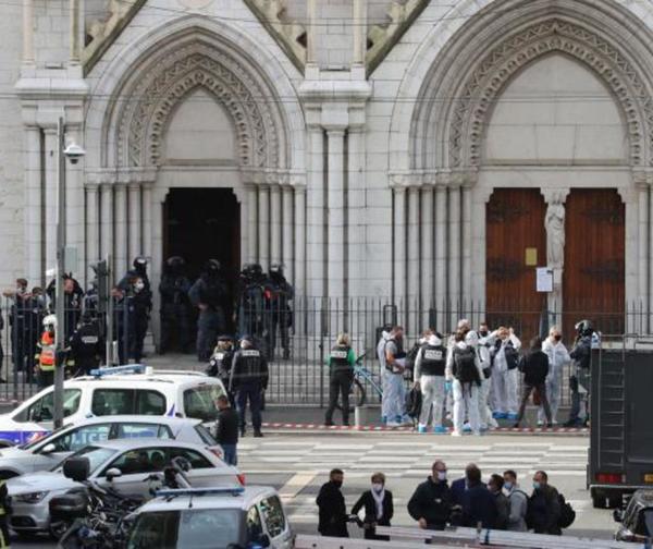Atentando terrorista en catedral de Francia