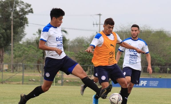HOY / La Albirroja Sub 20 cierra su primera semana de observación