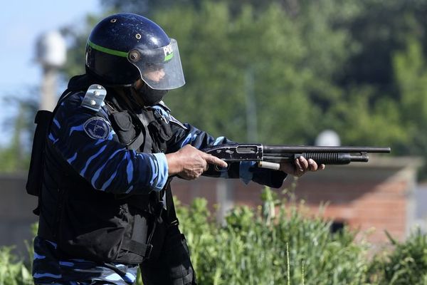 Violento desalojo en principal toma de tierras en Argentina - Mundo - ABC Color